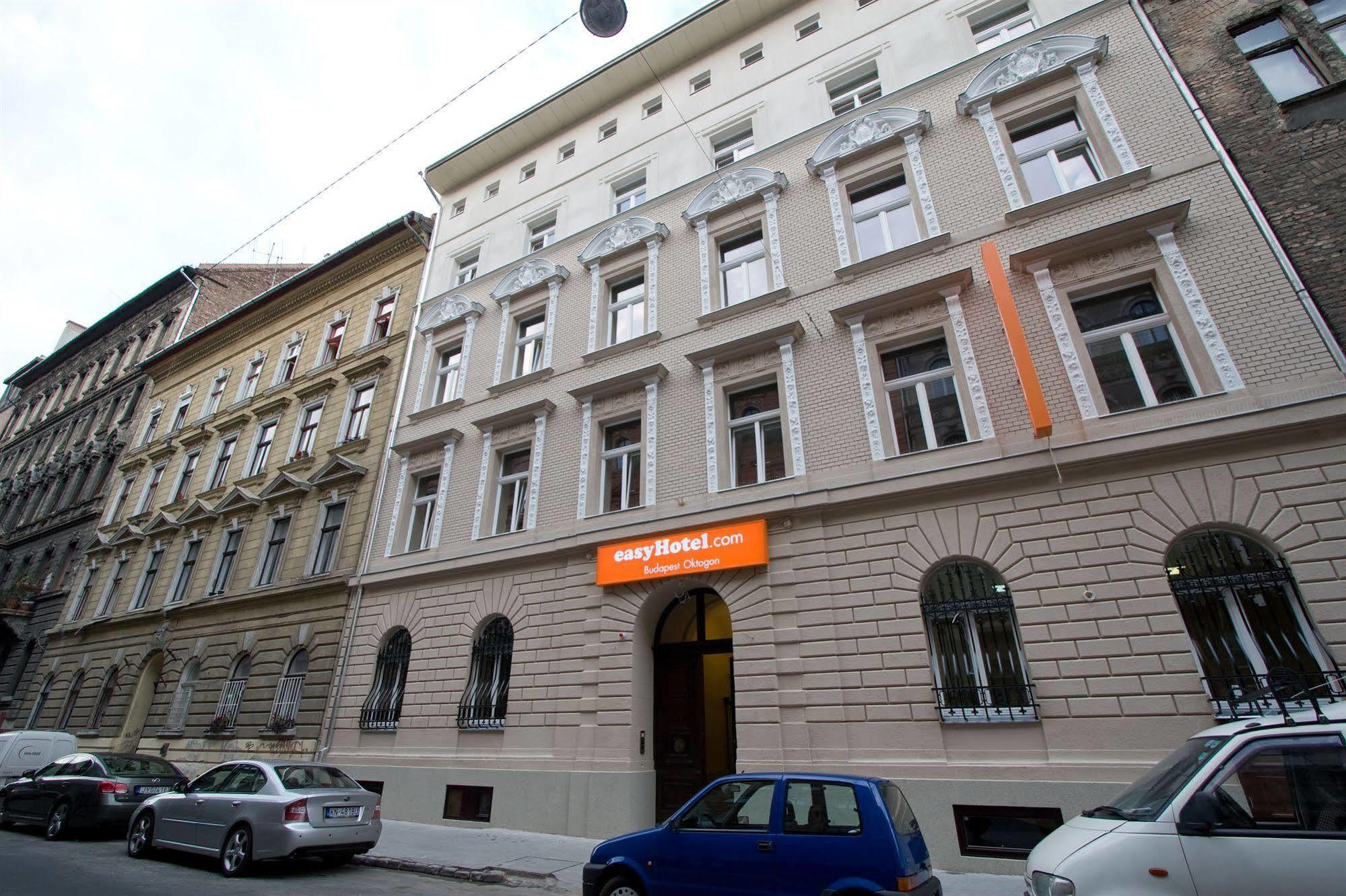 Easyhotel Budapest Oktogon Exterior foto